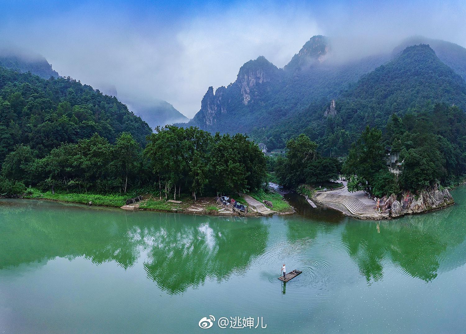 南雁荡山东西洞景区的晨曦与正午