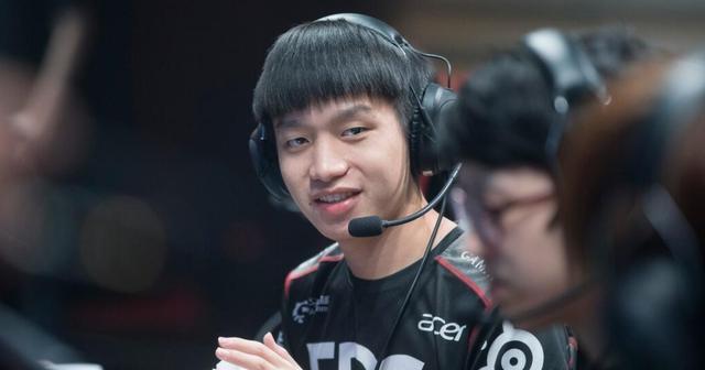 LOL职业选手工资有多高?顶级选手Uzi已经年薪