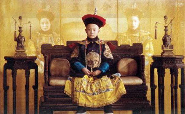 同治皇帝六岁时就想杀了他,卧薪藏胆了八年,最后终于完成心愿!