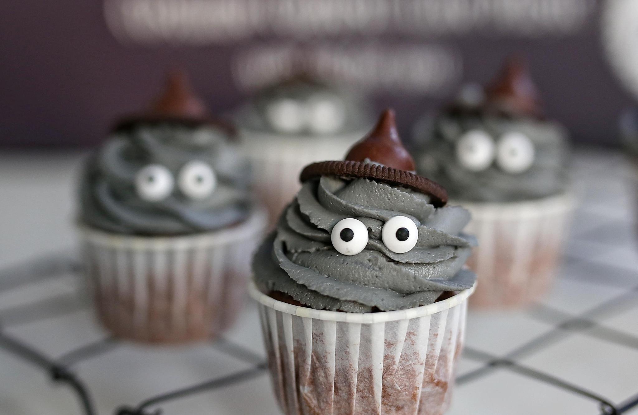 万圣节纸杯蛋糕,简单易学又美味,让这个万圣节甜蜜起来