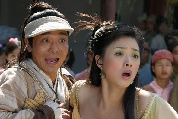 那些搞笑的穿帮镜头枪战用玩具枪古装剧出现矿泉水瓶