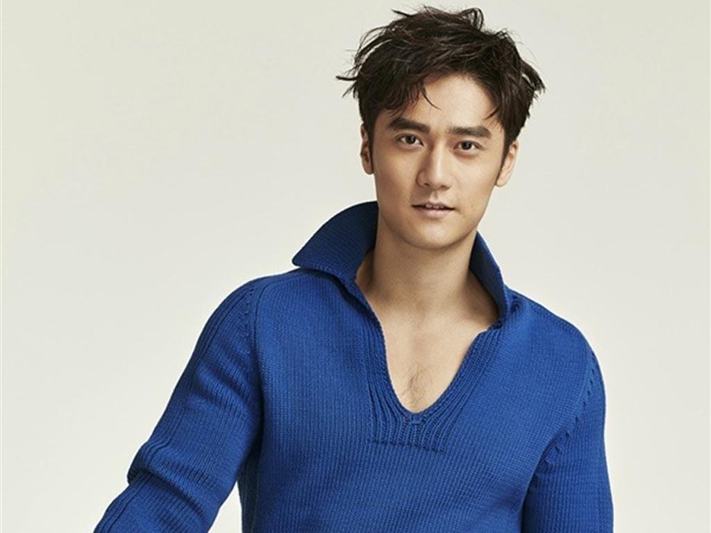 扎哥说电影         蒋劲夫秀新纹身, 向女友甜蜜告白, 称相遇是