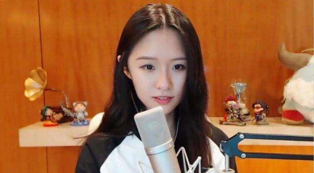 斗鱼知名女主播颜值排名,阿冷倒一,看看有没有