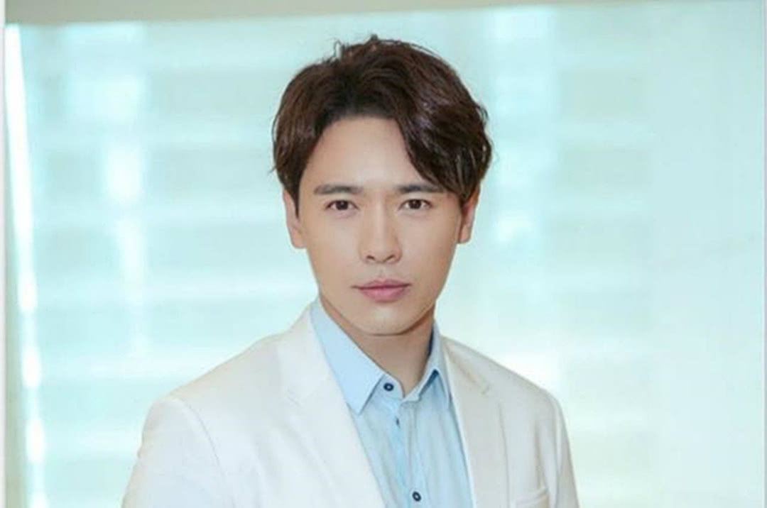 高云翔案出现新证据:司机称女主曾把一位男士的手拉到她大腿上