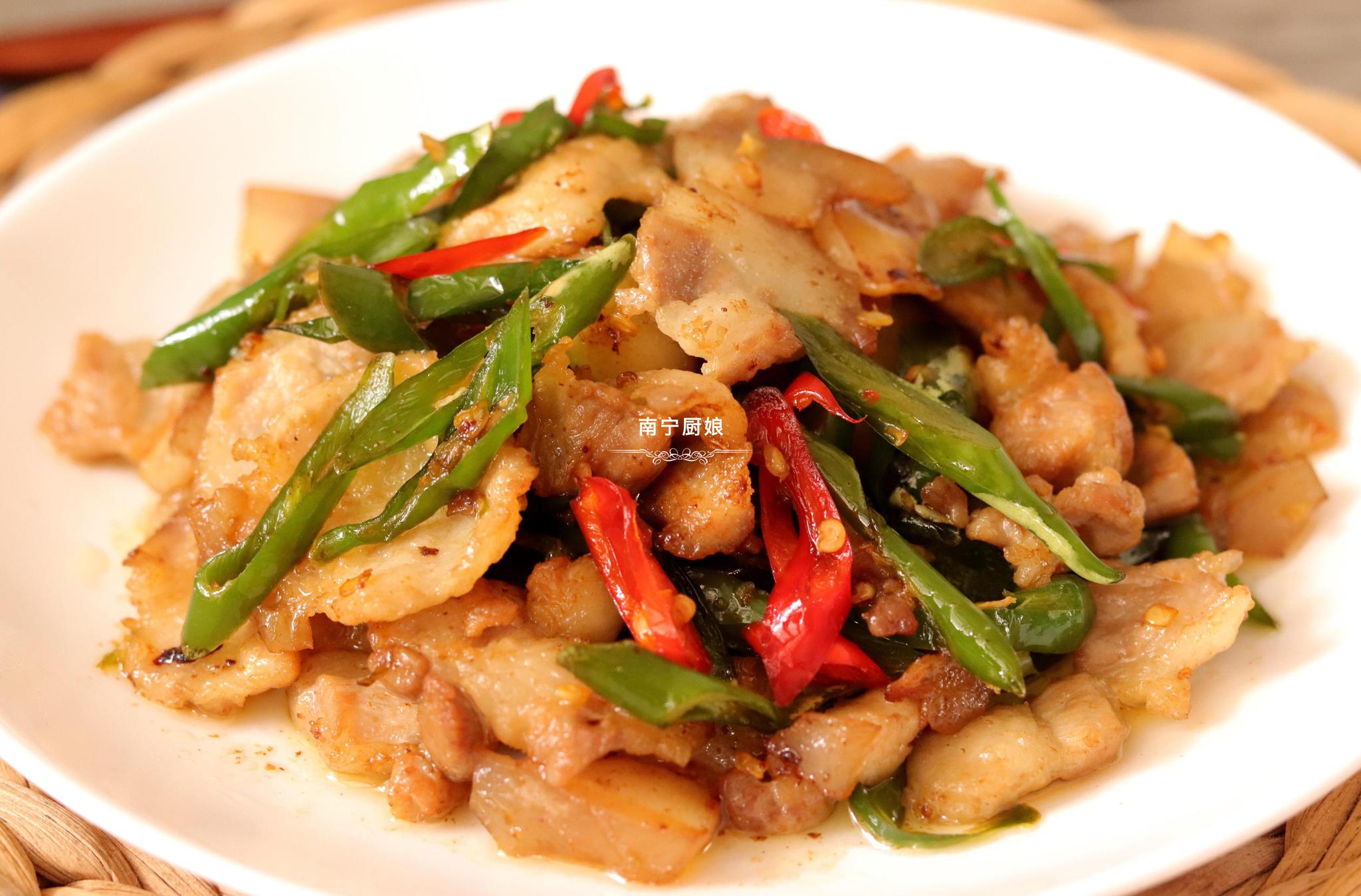 这道菜老公最爱吃,鲜辣下饭好开胃,每次做,他能自己干掉半锅饭|小炒肉