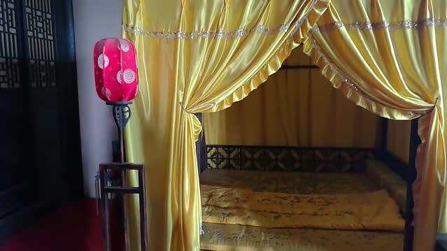 看看乾隆皇帝睡的床吧