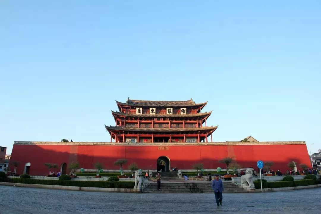 建水古城 ▲清晨的建水古城朝阳楼