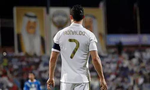 在c罗离开后,皇马球员说他们本赛季要更强调团队作战!