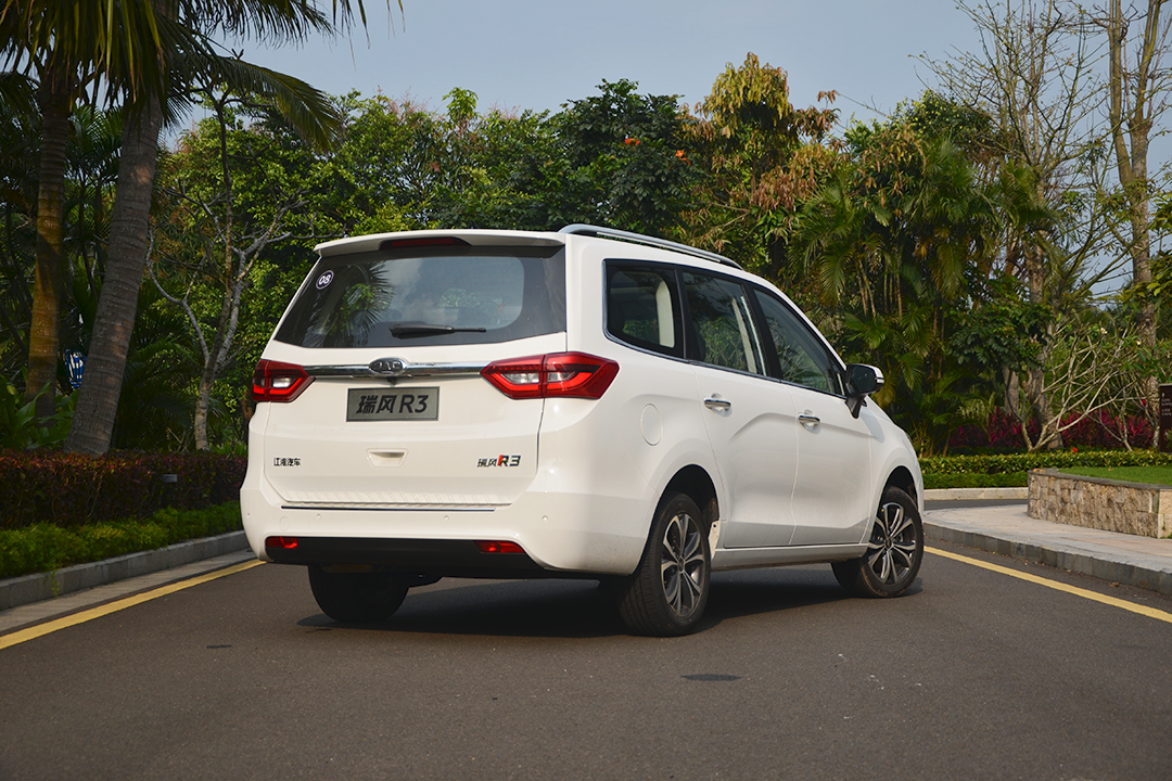 这款预售6.48万起的7座车能火吗?