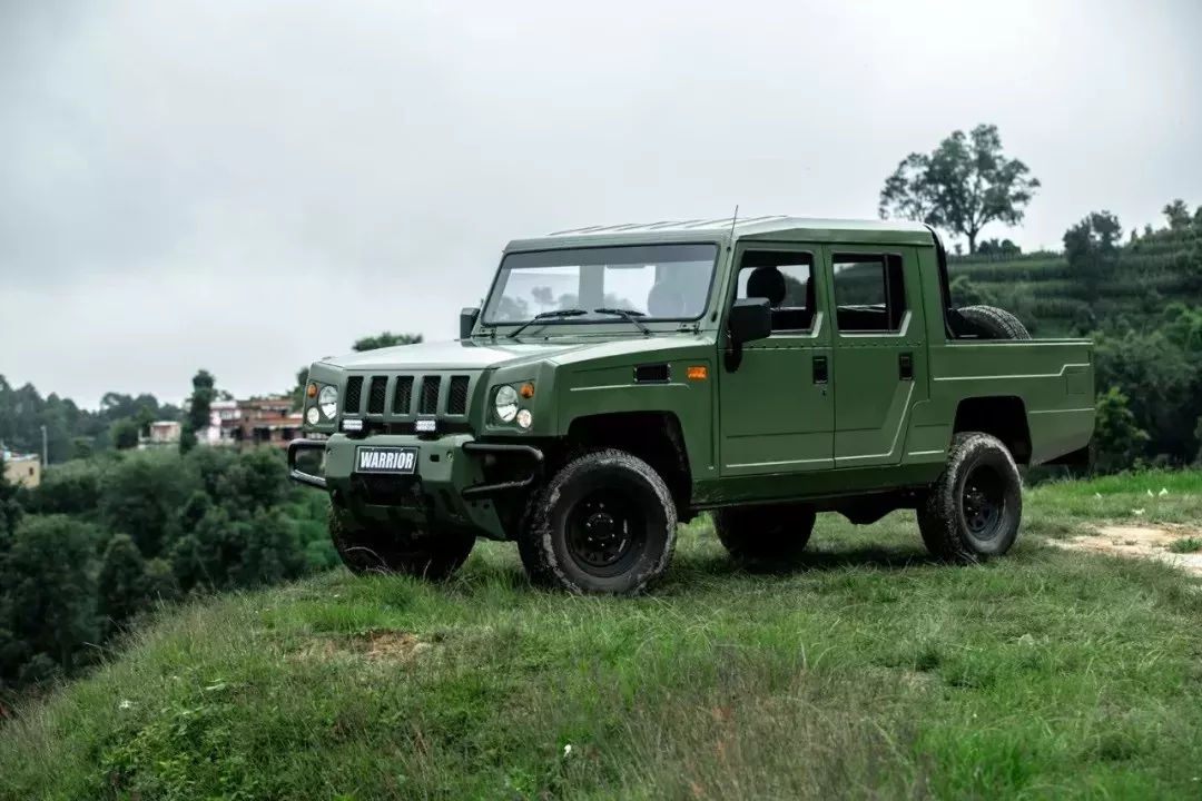 只卖7万出头的军用皮卡开这车出门简直man爆了
