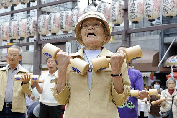 日本人口老龄化严重,大部分老人却都选择"居家养老"