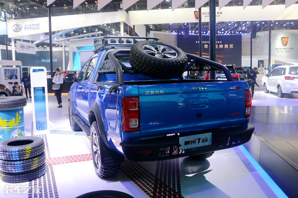 这台国产高端皮卡太酷了