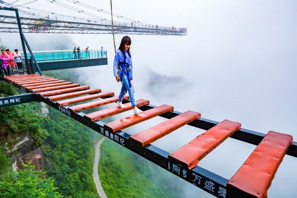 重游重庆,去抖音火的地方打卡|抖音|吊桥|景区_新浪网