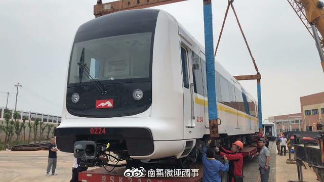 南昌地铁2号线后通段首列列车到段 正式吹响了运营筹备的号角[围观]