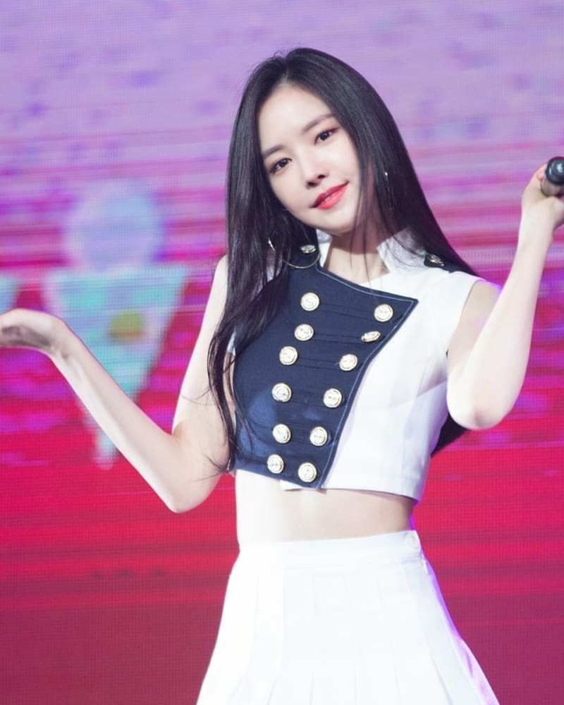 "健身女神"孙娜恩的身姿曼妙秀杨柳细腰,网友:是否整