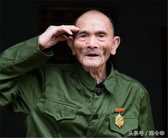 他参加过长征,外号"三共产",是黄平县唯一健在的失散红军,1|马崇德