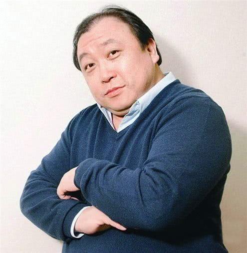 曾是一代功夫巨星,因好友意外身亡而抑郁,王晶解囊相助借钱送车|汪禹