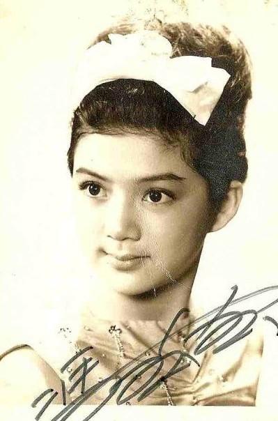 还记得全港最负盛名的天才童星冯宝宝吗?她一生坎坷,可悲啊