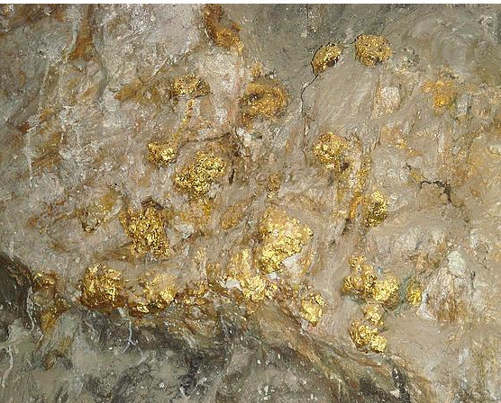 我国最大海底金矿:埋藏470吨黄金价值6600亿,岸边都是金沙!