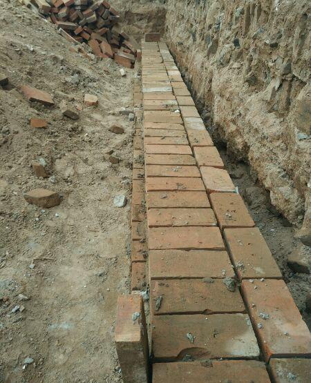 条基大脚完工,扎地圈梁钢筋做的是六层条基大脚,还是请搞大工程的大