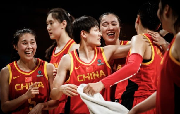 中国女篮对阵加拿大女篮热身赛第二场