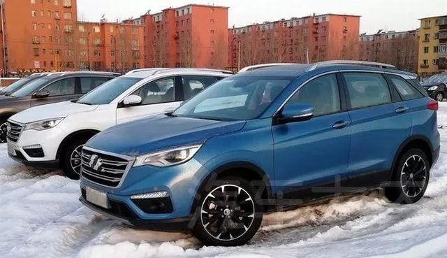 两款紧凑型SUV齐发,一汽吉林森雅R9划归奔腾