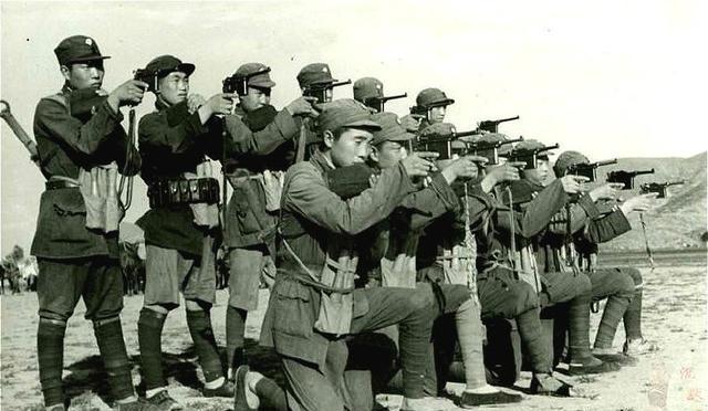 鸡蛋坨之战:5勇士血战上千日军1小时,英勇跳崖后日军鸣枪致敬