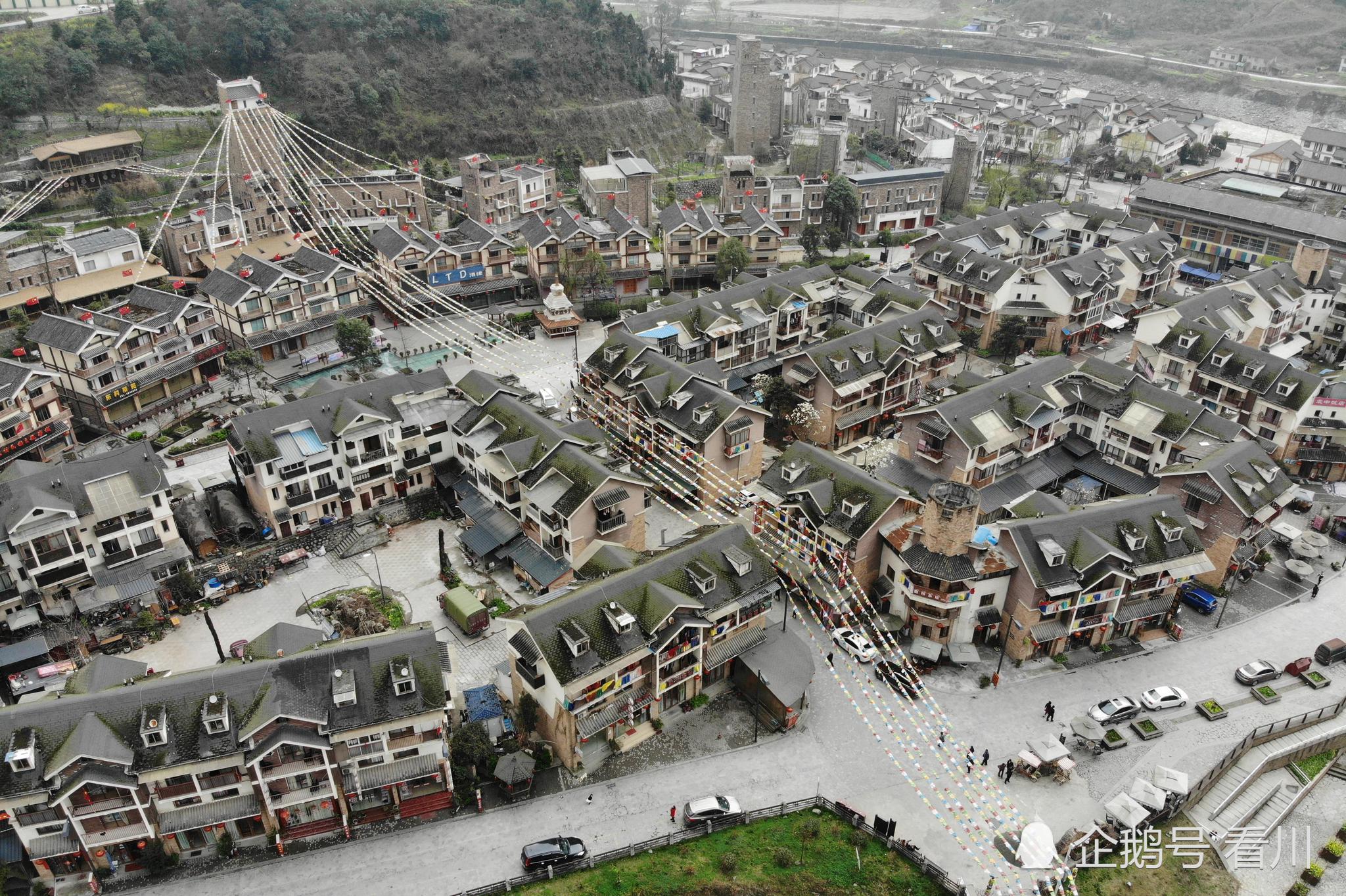 的震中映秀:家家户户小洋楼成为一座新城|新城|映秀镇|地震_新浪新闻