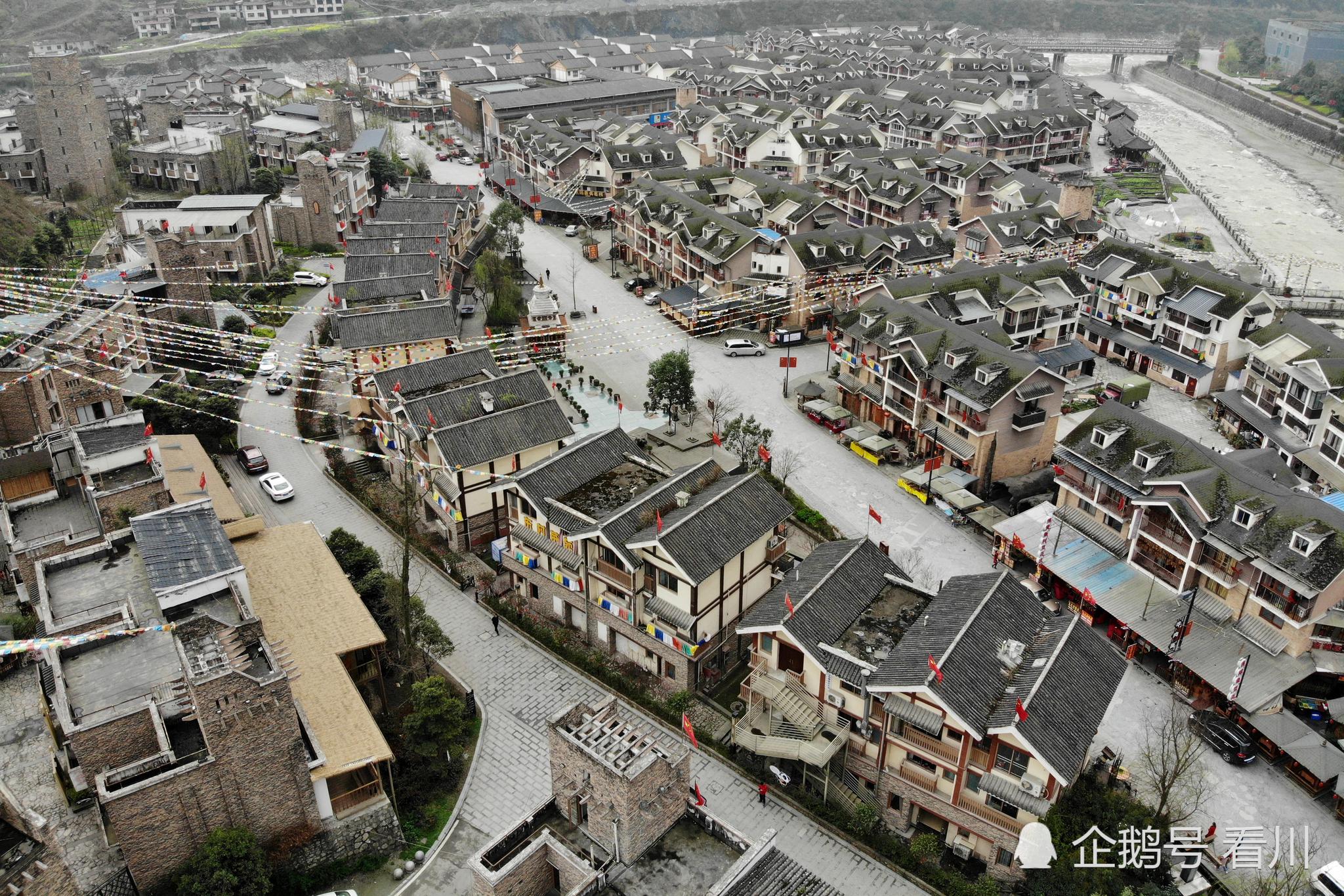 的震中映秀:家家户户小洋楼成为一座新城|新城|映秀镇|地震_新浪新闻