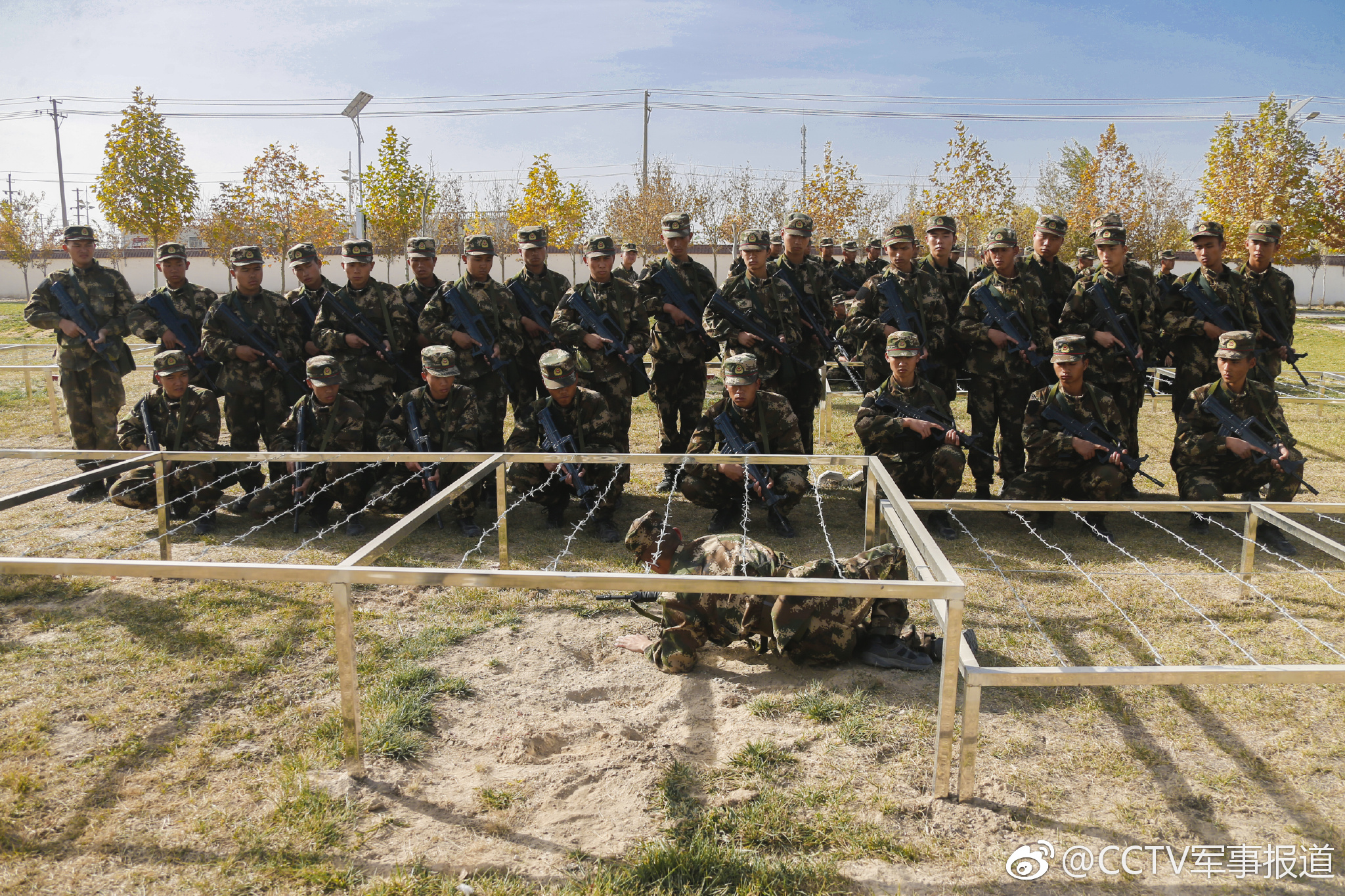 武警某部:训练场,战术训练激战正醇