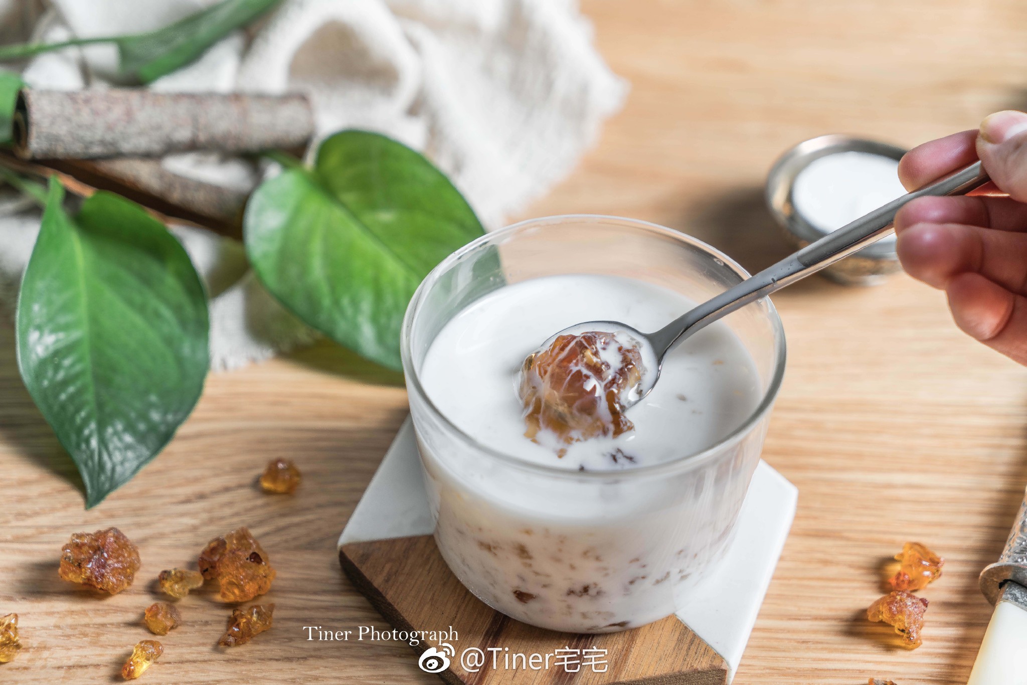 桃胶牛奶_新浪看点