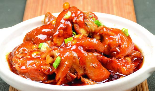 新春快到了!少不了一道发财猪手!赶紧学学怎样做吧!值得收藏哦