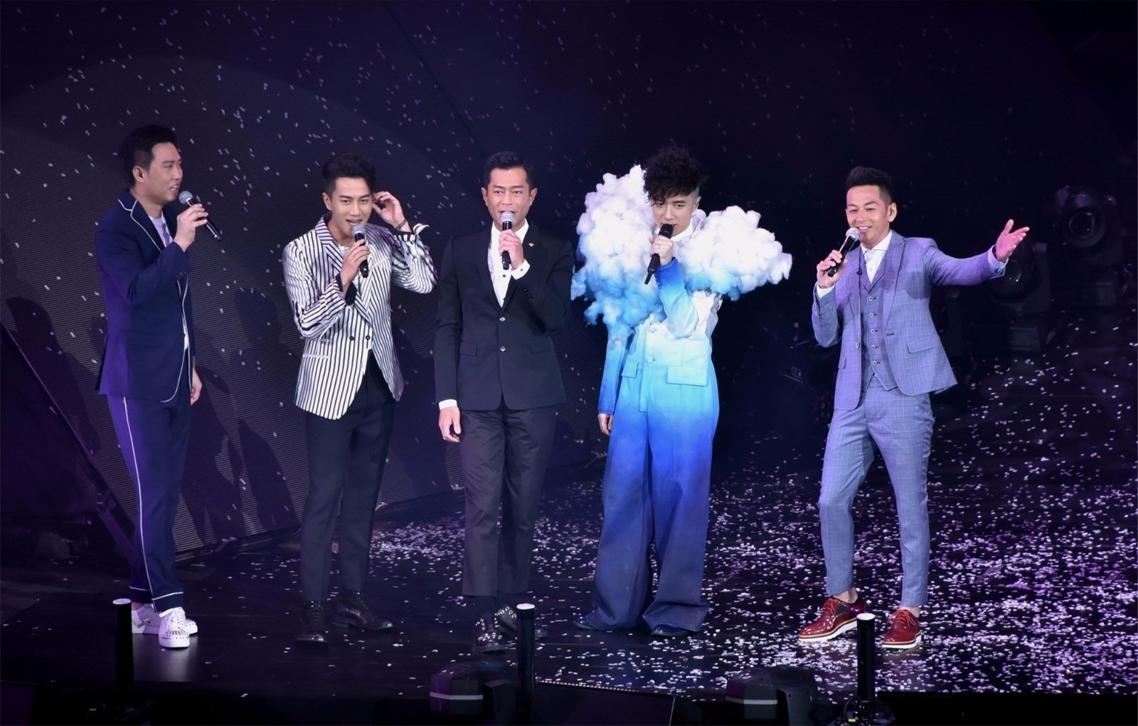 古巨基香港演唱会五虎重聚 与古天乐刘恺威合唱