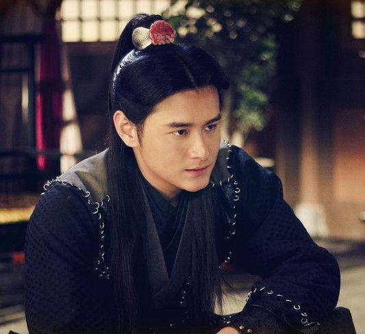 他还曾在《画皮2》中饰演浮生大人,给观众们留下了深刻的印象.