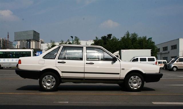 开始,经过20多年的生产历史,普通桑塔纳轿车(桑塔纳87)的身影遍及全国