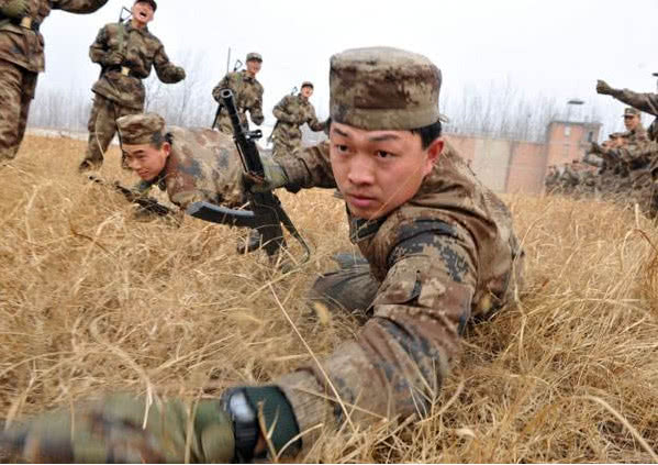 新兵入伍，新兵连的考核标准是什么？即将入伍的新兵来看看！|新兵|入伍|合格_新浪新闻