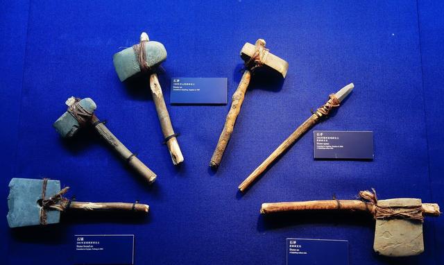 人类经济简史(4)意识启蒙期 旧石器中期语言革命