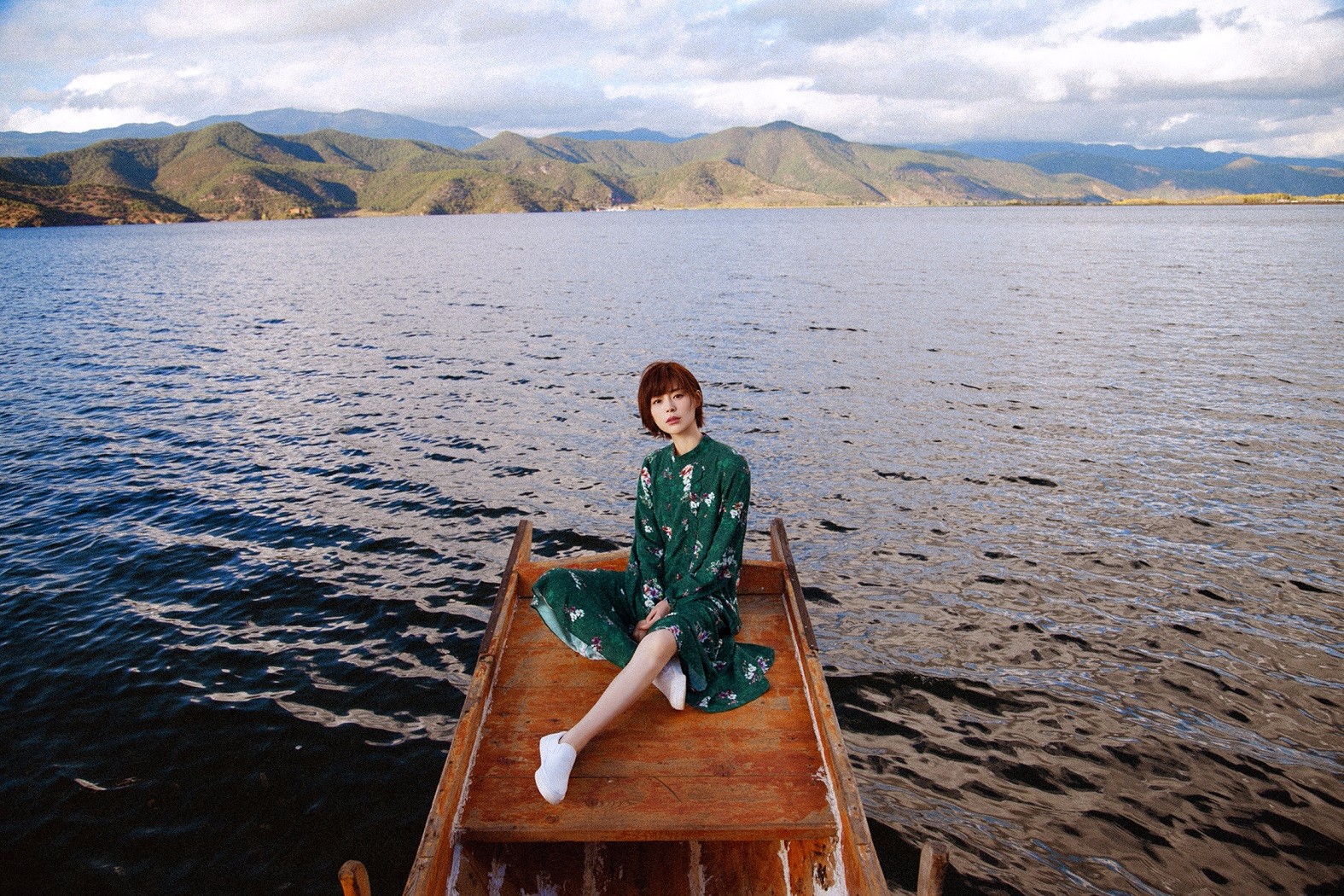 盐系女神!卢杉春季时尚大片自带少女滤镜