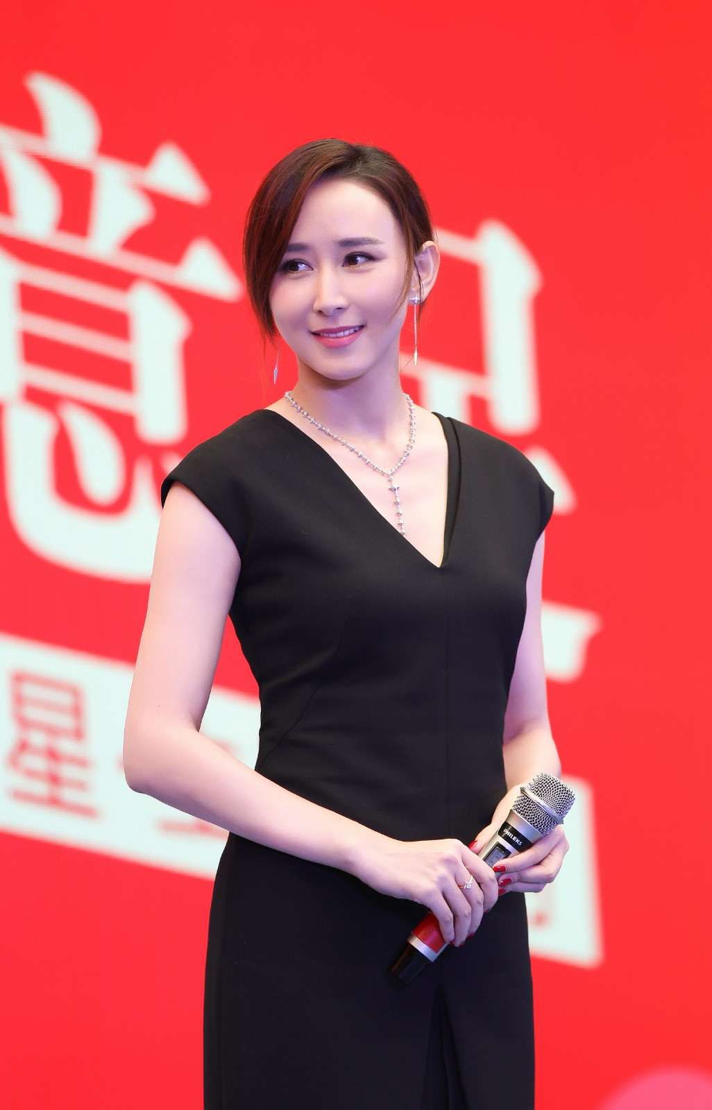 来自胡静全球后援会 - 微博