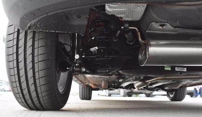 帝豪gs风光无限,远景x1憋闷委屈,网友:这就是命呀!