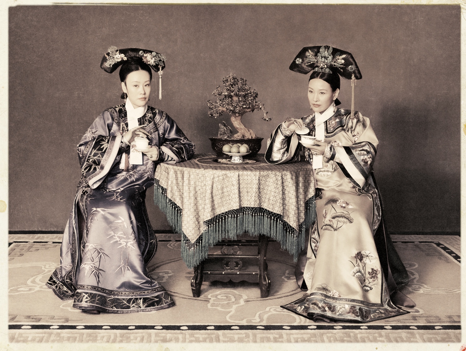 一组老照片让《如懿传》众人穿越到了清朝后宫