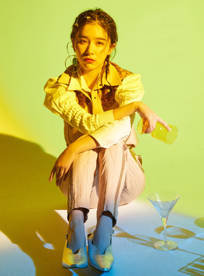 阚清子小西装配芭蕾舞裙,梦幻典雅,看到鞋子瞬间出戏!