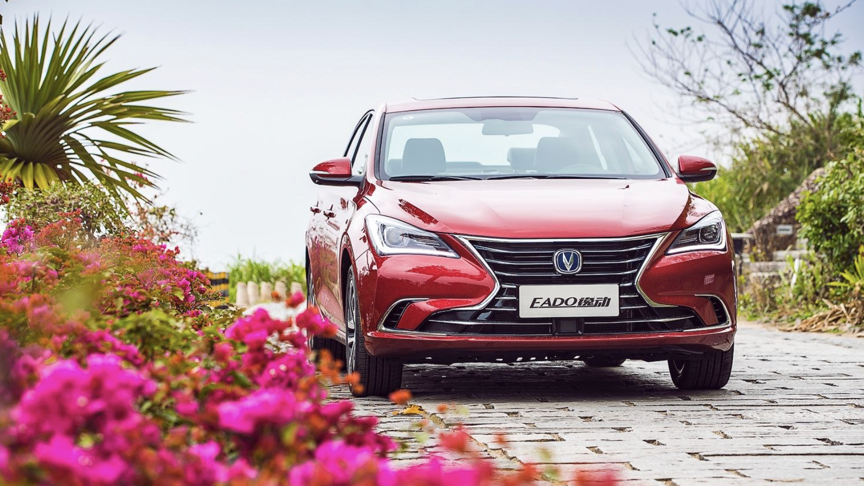 传承还是颠覆长安第二代逸动实车抢先预览