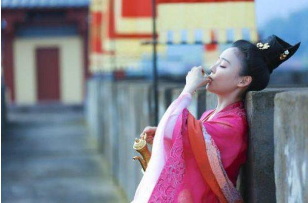 古装美女饮酒风姿,除了林青霞,只服范冰冰!