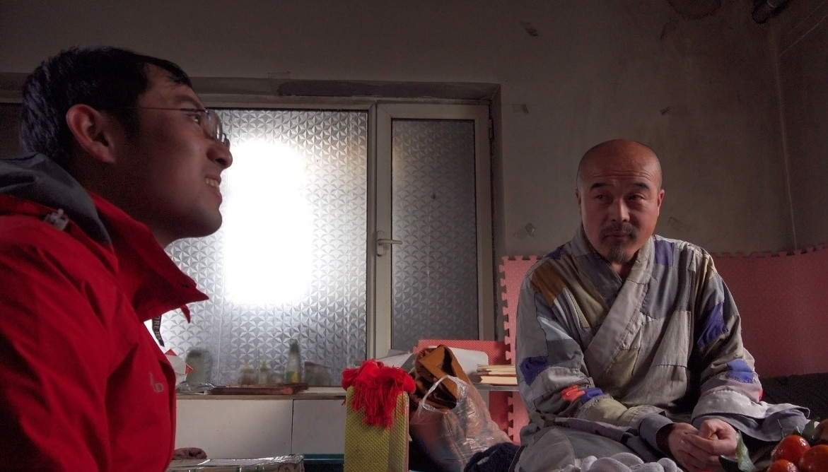 在西来寺,他见到了妙清师父和师兄们,有些激动,这个地方,是他魂牵梦萦