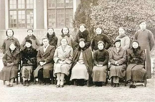 她是金陵十三钗故事原型大屠杀中庇护数万中国人