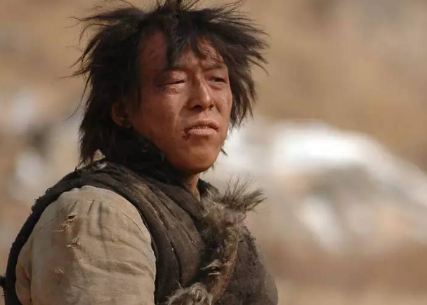 他用心钻研每一个角色,或许是因为黄渤经历的太多,所以黄渤对于哭戏