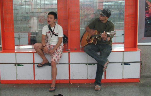 赵雷的火是因为大冰?