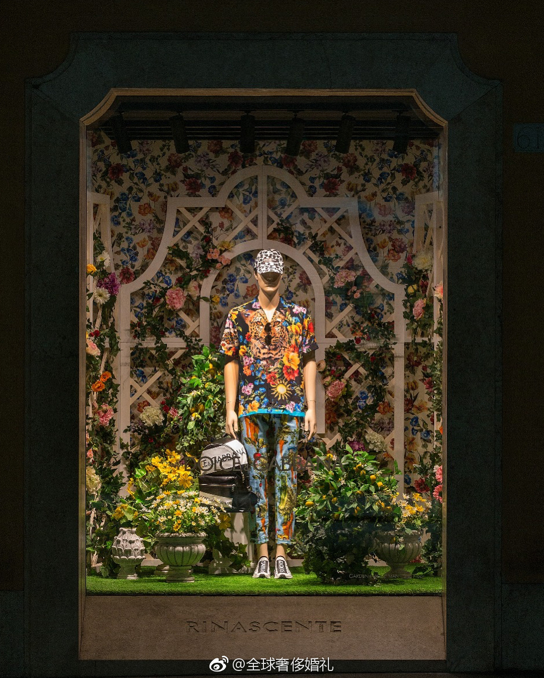 dolce&gabbana橱窗装饰,华丽的西西里岛风情