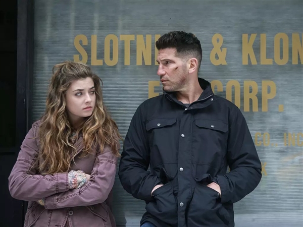 《奥维尔号》《十三个原因》《惊声尖叫》演员乔琪亚·惠格姆扮演原作